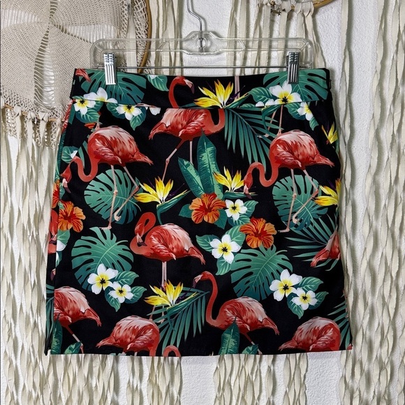 Loudmouth Golf Dresses & Skirts - Loudmouth Golf Ladies Flamingo Bay Skort Size US8